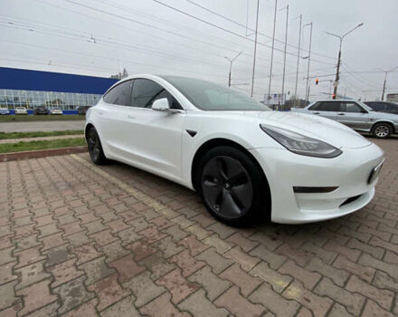 Белый Тесла Модель 3, объемом двигателя 0 л и пробегом 110 тыс. км за 17600 $, фото 16 на Automoto.ua