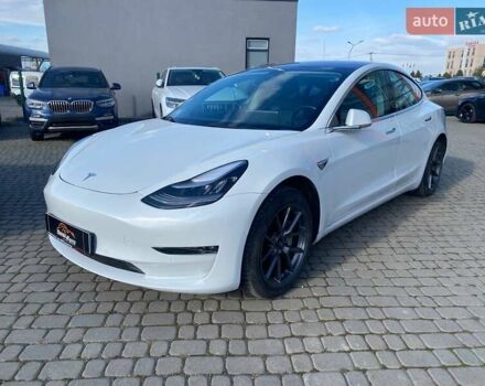 Белый Тесла Модель 3, объемом двигателя 0 л и пробегом 177 тыс. км за 17500 $, фото 2 на Automoto.ua