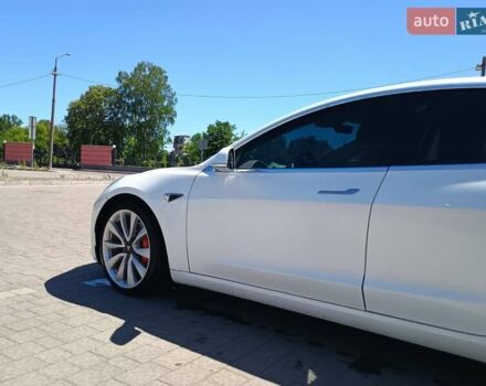 Белый Тесла Модель 3, объемом двигателя 0 л и пробегом 159 тыс. км за 15900 $, фото 18 на Automoto.ua