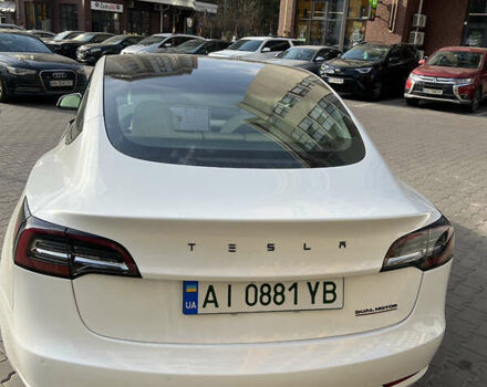 Білий Тесла Модель 3, об'ємом двигуна 0 л та пробігом 59 тис. км за 19200 $, фото 5 на Automoto.ua