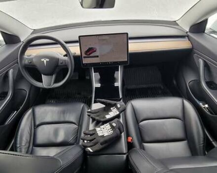 Білий Тесла Модель 3, об'ємом двигуна 0 л та пробігом 130 тис. км за 15500 $, фото 1 на Automoto.ua