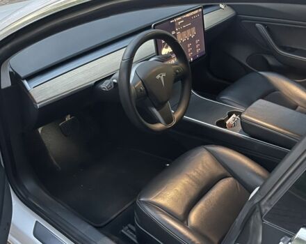 Белый Тесла Модель 3, объемом двигателя 0 л и пробегом 263 тыс. км за 18800 $, фото 8 на Automoto.ua
