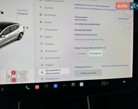 Белый Тесла Модель 3, объемом двигателя 0 л и пробегом 99 тыс. км за 19999 $, фото 56 на Automoto.ua