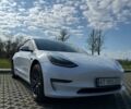 Белый Тесла Модель 3, объемом двигателя 0 л и пробегом 100 тыс. км за 13900 $, фото 4 на Automoto.ua