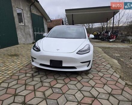 Белый Тесла Модель 3, объемом двигателя 0 л и пробегом 41 тыс. км за 15900 $, фото 3 на Automoto.ua