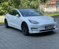 Тесла Модель 3 2019 в Новояворовск на Automoto.ua Белый Тесла Модель 3, объемом двигателя 0 л и пробегом 260 тыс. км за 15800 $, фото 25 на Automoto.ua