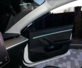 Білий Тесла Модель 3, об'ємом двигуна 0 л та пробігом 76 тис. км за 20500 $, фото 6 на Automoto.ua