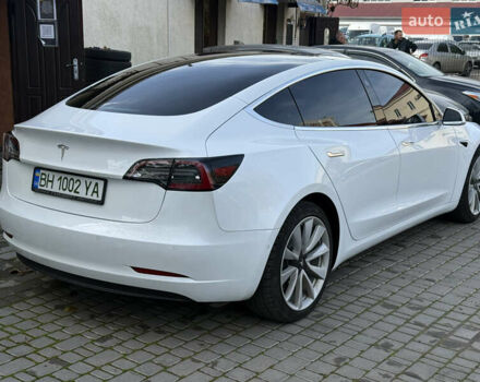 Белый Тесла Модель 3, объемом двигателя 0 л и пробегом 71 тыс. км за 15800 $, фото 9 на Automoto.ua
