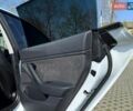 Белый Тесла Модель 3, объемом двигателя 0 л и пробегом 100 тыс. км за 13900 $, фото 68 на Automoto.ua