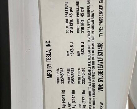 Білий Тесла Модель 3, об'ємом двигуна 0 л та пробігом 130 тис. км за 17200 $, фото 26 на Automoto.ua