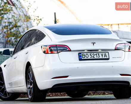 Белый Тесла Модель 3, объемом двигателя 0 л и пробегом 146 тыс. км за 17500 $, фото 13 на Automoto.ua