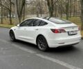 Белый Тесла Модель 3, объемом двигателя 0 л и пробегом 125 тыс. км за 13498 $, фото 5 на Automoto.ua