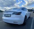 Білий Тесла Модель 3, об'ємом двигуна 0 л та пробігом 117 тис. км за 16900 $, фото 5 на Automoto.ua