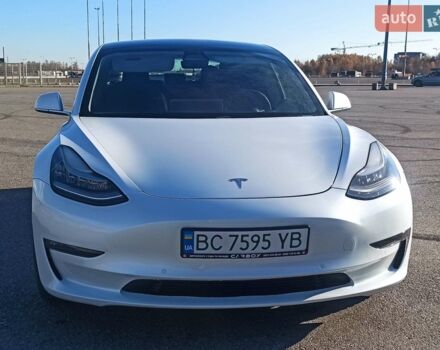 Белый Тесла Модель 3, объемом двигателя 0 л и пробегом 80 тыс. км за 19000 $, фото 10 на Automoto.ua