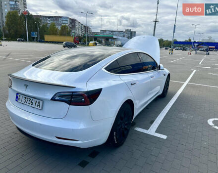 Білий Тесла Модель 3, об'ємом двигуна 0 л та пробігом 120 тис. км за 18900 $, фото 5 на Automoto.ua