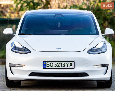 Белый Тесла Модель 3, объемом двигателя 0 л и пробегом 146 тыс. км за 17500 $, фото 5 на Automoto.ua