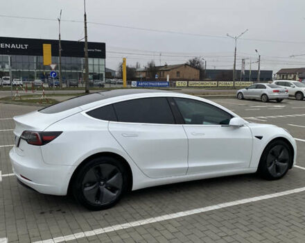 Белый Тесла Модель 3, объемом двигателя 0 л и пробегом 110 тыс. км за 17600 $, фото 4 на Automoto.ua