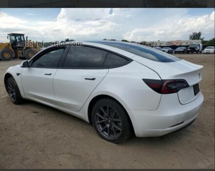 Білий Тесла Модель 3, об'ємом двигуна 0 л та пробігом 198 тис. км за 11500 $, фото 2 на Automoto.ua