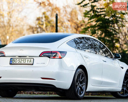 Белый Тесла Модель 3, объемом двигателя 0 л и пробегом 146 тыс. км за 17500 $, фото 11 на Automoto.ua