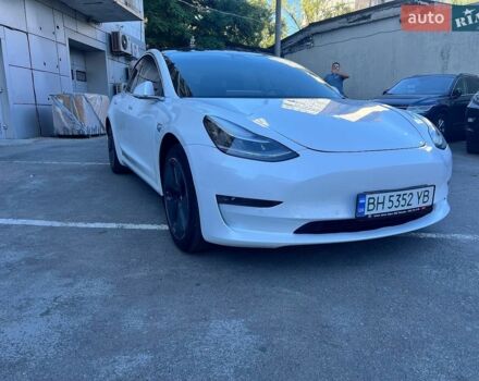 Белый Тесла Модель 3, объемом двигателя 0 л и пробегом 85 тыс. км за 14400 $, фото 5 на Automoto.ua