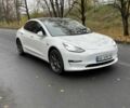 Белый Тесла Модель 3, объемом двигателя 0 л и пробегом 125 тыс. км за 13498 $, фото 2 на Automoto.ua