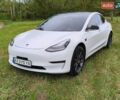 Білий Тесла Модель 3, об'ємом двигуна 0 л та пробігом 122 тис. км за 15300 $, фото 1 на Automoto.ua