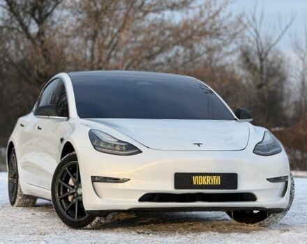 Білий Тесла Модель 3, об'ємом двигуна 0 л та пробігом 190 тис. км за 15950 $, фото 5 на Automoto.ua