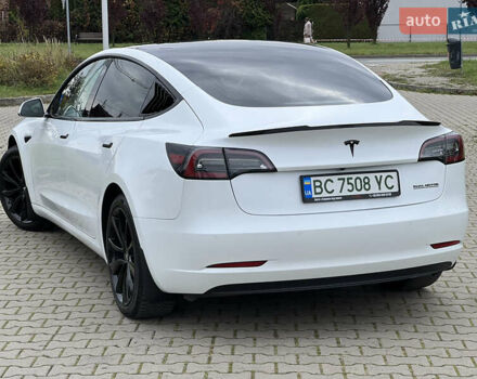Белый Тесла Модель 3, объемом двигателя 0 л и пробегом 92 тыс. км за 19950 $, фото 3 на Automoto.ua