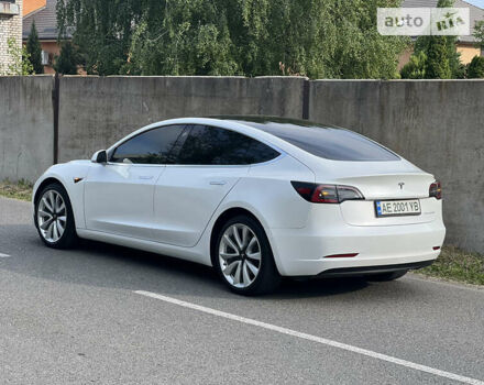 Білий Тесла Модель 3, об'ємом двигуна 0 л та пробігом 100 тис. км за 23700 $, фото 38 на Automoto.ua