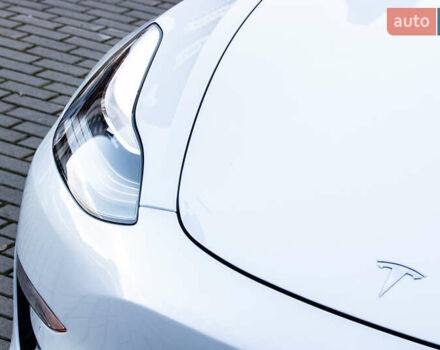 Белый Тесла Модель 3, объемом двигателя 0 л и пробегом 146 тыс. км за 17500 $, фото 23 на Automoto.ua