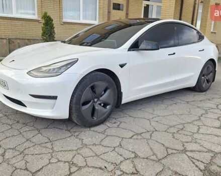 Белый Тесла Модель 3, объемом двигателя 0 л и пробегом 76 тыс. км за 15900 $, фото 1 на Automoto.ua