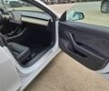 Белый Тесла Модель 3, объемом двигателя 0 л и пробегом 63 тыс. км за 11500 $, фото 10 на Automoto.ua