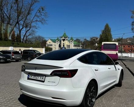 Белый Тесла Модель 3, объемом двигателя 0 л и пробегом 100 тыс. км за 16900 $, фото 18 на Automoto.ua