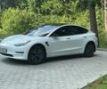 Белый Тесла Модель 3, объемом двигателя 0 л и пробегом 99 тыс. км за 15490 $, фото 1 на Automoto.ua