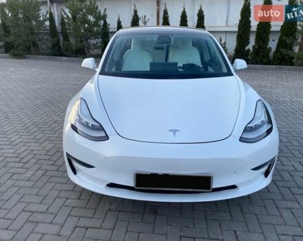 Білий Тесла Модель 3, об'ємом двигуна 0 л та пробігом 236 тис. км за 14300 $, фото 2 на Automoto.ua