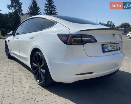 Білий Тесла Модель 3, об'ємом двигуна 0 л та пробігом 144 тис. км за 19300 $, фото 5 на Automoto.ua