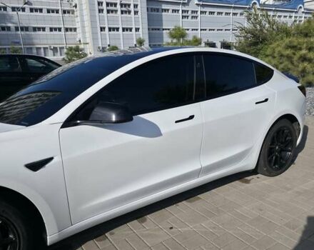 Белый Тесла Модель 3, объемом двигателя 0 л и пробегом 142 тыс. км за 17500 $, фото 7 на Automoto.ua