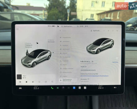 Белый Тесла Модель 3, объемом двигателя 0 л и пробегом 71 тыс. км за 15800 $, фото 7 на Automoto.ua