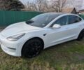 Білий Тесла Модель 3, об'ємом двигуна 0 л та пробігом 120 тис. км за 19700 $, фото 2 на Automoto.ua