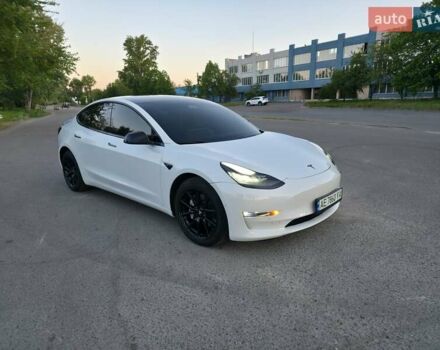 Белый Тесла Модель 3, объемом двигателя 0 л и пробегом 142 тыс. км за 17500 $, фото 4 на Automoto.ua