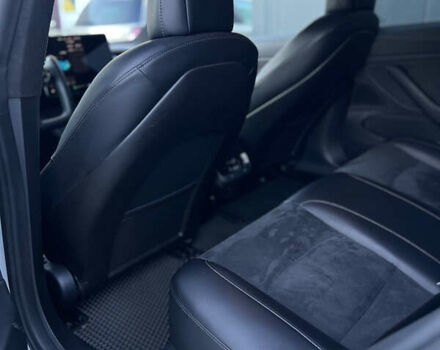 Білий Тесла Модель 3, об'ємом двигуна 0 л та пробігом 70 тис. км за 22500 $, фото 16 на Automoto.ua