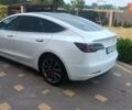 Білий Тесла Модель 3, об'ємом двигуна 0 л та пробігом 85 тис. км за 17500 $, фото 2 на Automoto.ua