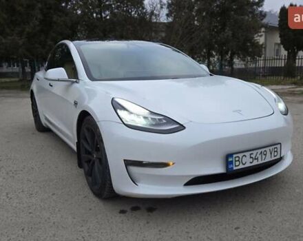 Белый Тесла Модель 3, объемом двигателя 0 л и пробегом 72 тыс. км за 18900 $, фото 7 на Automoto.ua