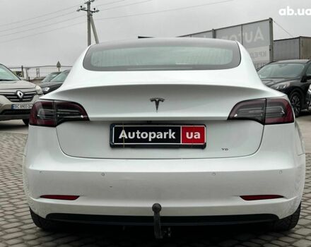 Білий Тесла Модель 3, об'ємом двигуна 0 л та пробігом 203 тис. км за 12000 $, фото 5 на Automoto.ua