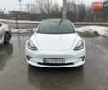 Білий Тесла Модель 3, об'ємом двигуна 0 л та пробігом 140 тис. км за 15700 $, фото 1 на Automoto.ua