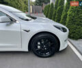 Белый Тесла Модель 3, объемом двигателя 0 л и пробегом 54 тыс. км за 16900 $, фото 7 на Automoto.ua