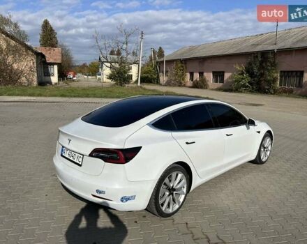 Білий Тесла Модель 3, об'ємом двигуна 0 л та пробігом 178 тис. км за 14800 $, фото 10 на Automoto.ua