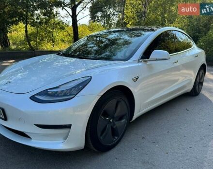 Белый Тесла Модель 3, объемом двигателя 0 л и пробегом 12 тыс. км за 18300 $, фото 14 на Automoto.ua