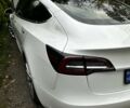 Білий Тесла Модель 3, об'ємом двигуна 0 л та пробігом 61 тис. км за 18500 $, фото 6 на Automoto.ua