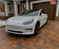 Белый Тесла Модель 3, объемом двигателя 0 л и пробегом 31 тыс. км за 32600 $, фото 5 на Automoto.ua